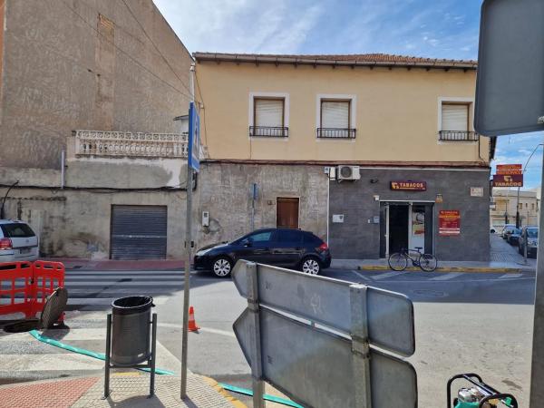 Local en calle Amparo Quiles, 31 thumbnail 1