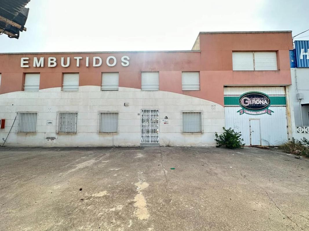 Properties for sale and rent in Spain photo 2