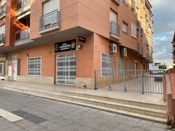 Local en calle Acequia, 2 photo 1