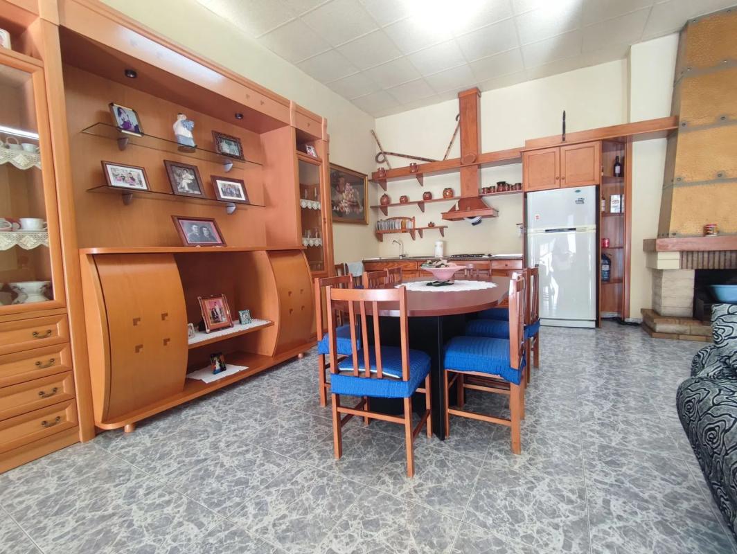 Propiedades en venta y alquiler en España photo 1