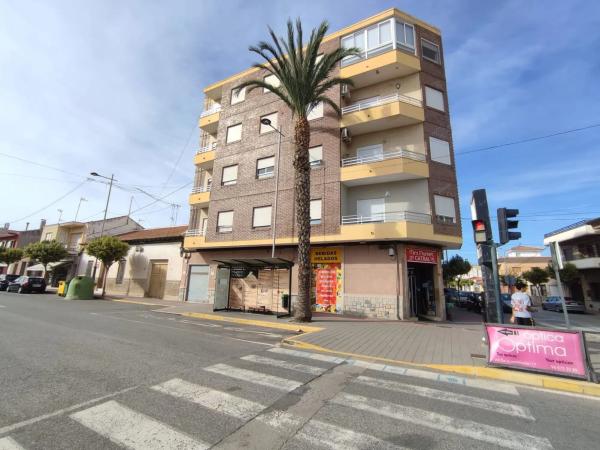 Local o nave en calle la Purísima photo 4