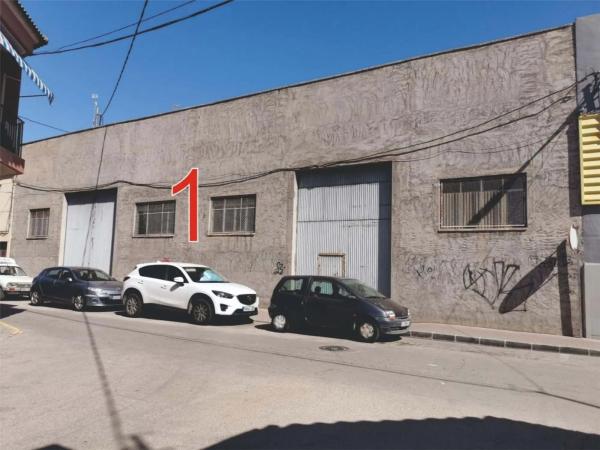Nave en calle Conde de Vallellano photo 1