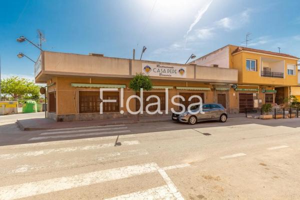 Local en calle San Fernando photo 1
