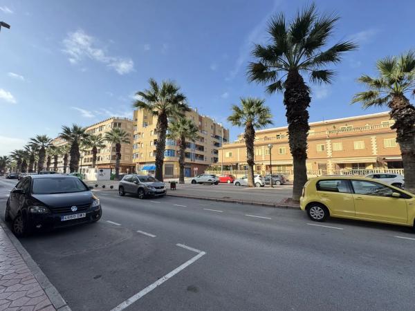 Local en calle Garcia Lorca, 15 thumbnail 2