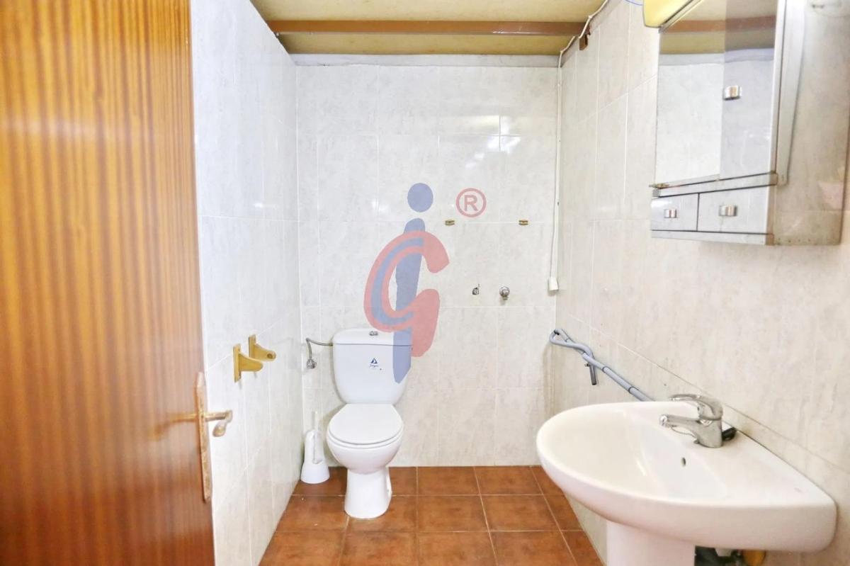 Propiedades en venta y alquiler en España photo 2