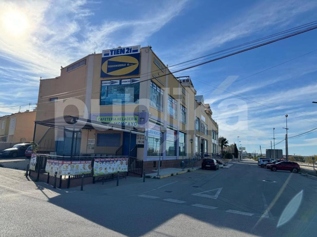 Propiedades en venta y alquiler en España photo 3