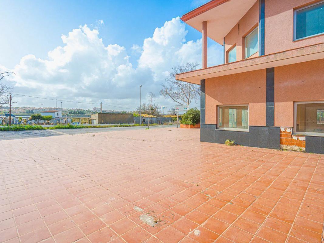 Propiedades en venta y alquiler en España photo 3