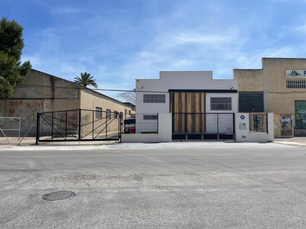 Properties for sale and rent in Spain photo 3