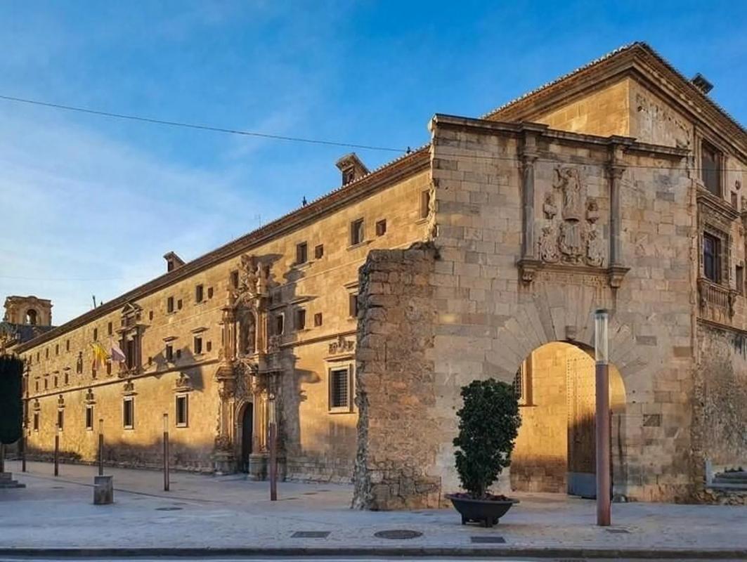 Propiedades en venta y alquiler en España photo 2