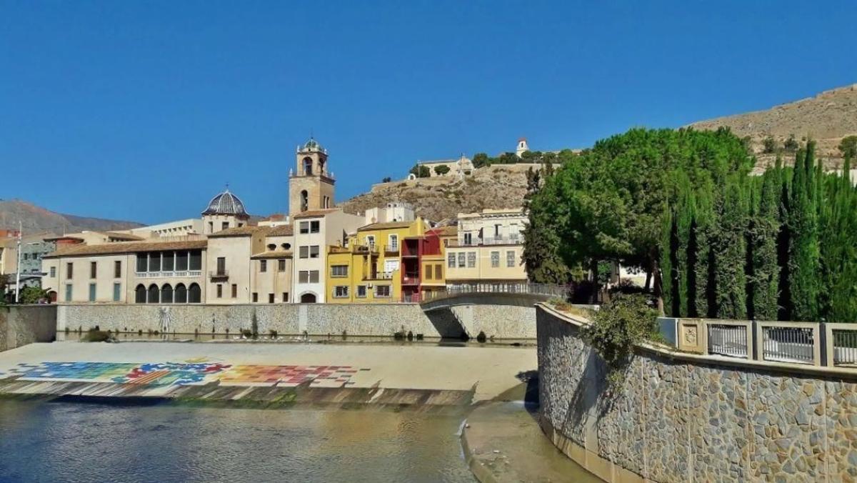 Properties for sale and rent in Spain photo 4