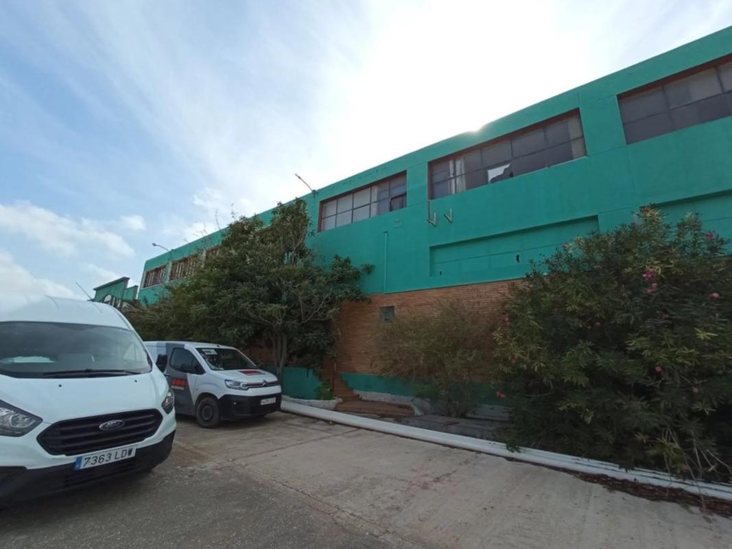 Properties for sale and rent in Spain photo 2