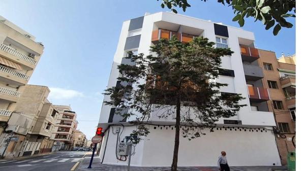 Local en calle de Orihuela thumbnail 1