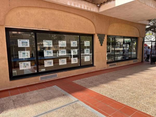 Local en calle de Orihuela, 73 thumbnail 1
