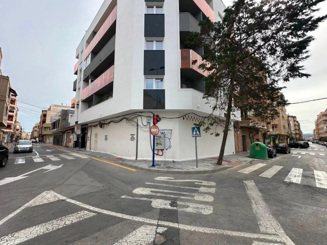 Properties for sale and rent in Spain photo 3
