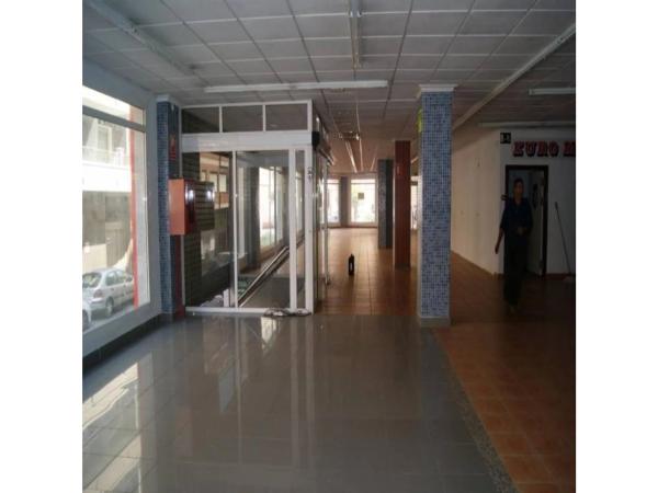 Local en rentabilidad en calle Caballero de Rodas, 46 thumbnail 2
