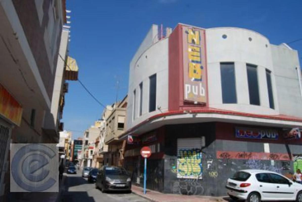 Propiedades en venta y alquiler en España photo 2