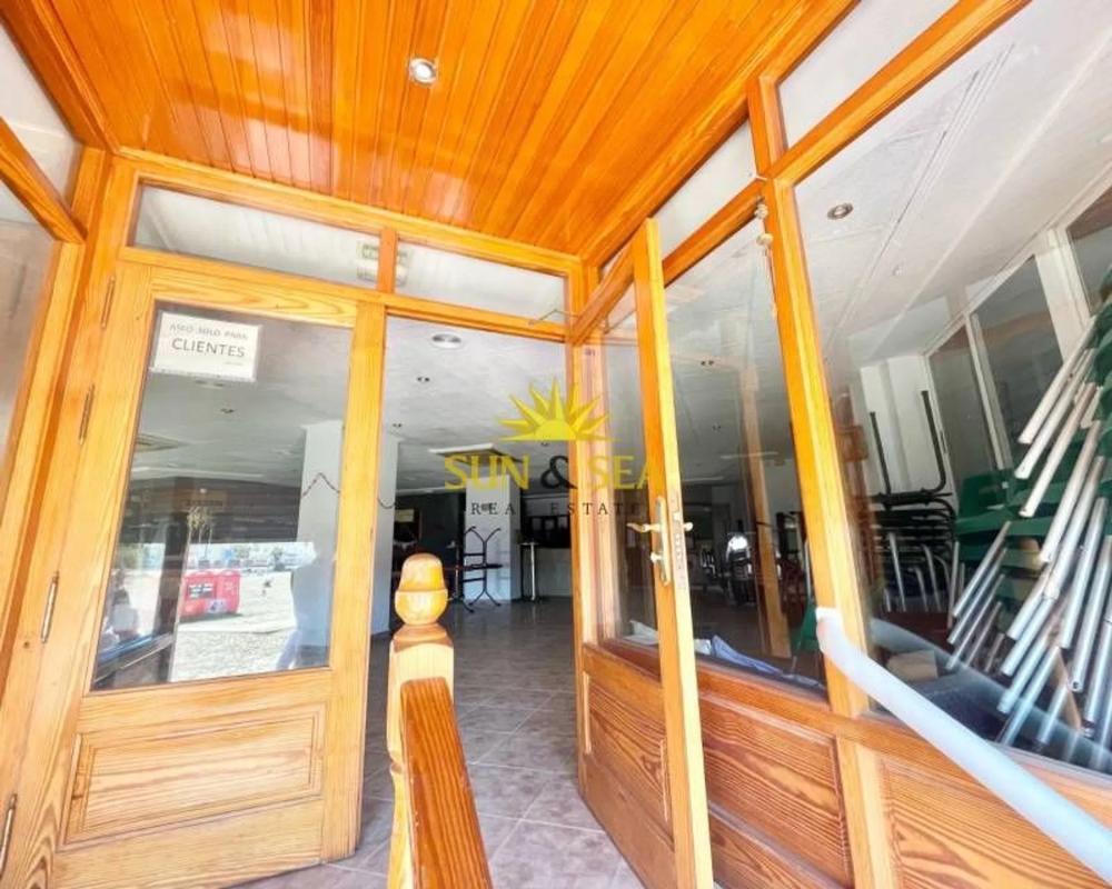 Propiedades en venta y alquiler en España photo 2