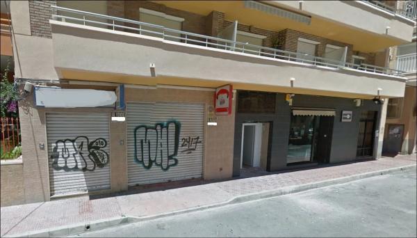 Local o nave en calle Mar Baltico photo