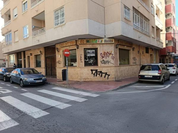Local en avenida Diego Ramírez Pastor esquina calle zoa s/n photo 3