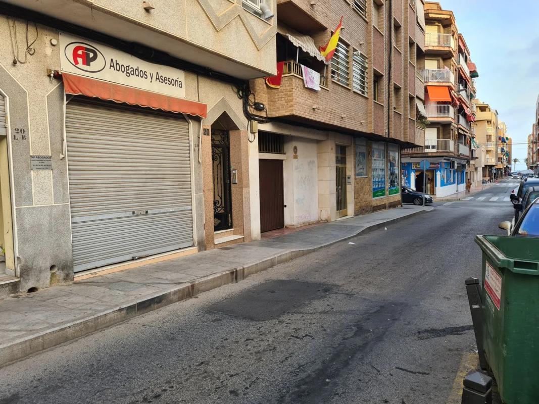 Propiedades en venta y alquiler en España photo 2