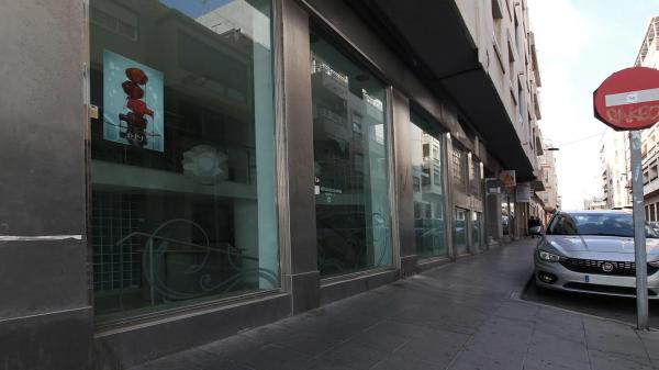 Local en calle Zoa, 23 photo 3