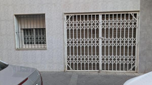 Local en Barrio Carrús Este thumbnail 2