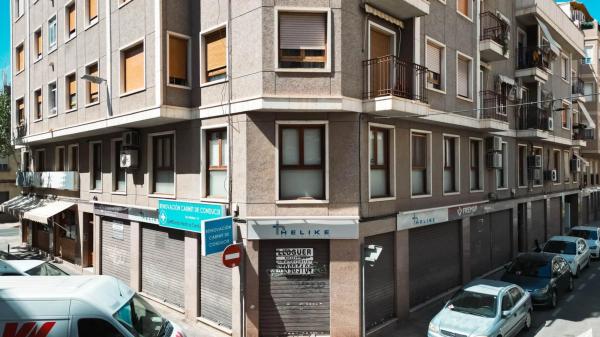 Local en rentabilidad en calle Pedro Canales, 36 photo 1