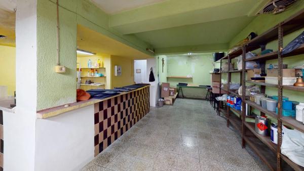 Local en calle Doctor Caro thumbnail 2