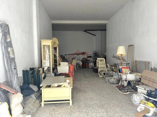 Local en calle Galeote photo 1