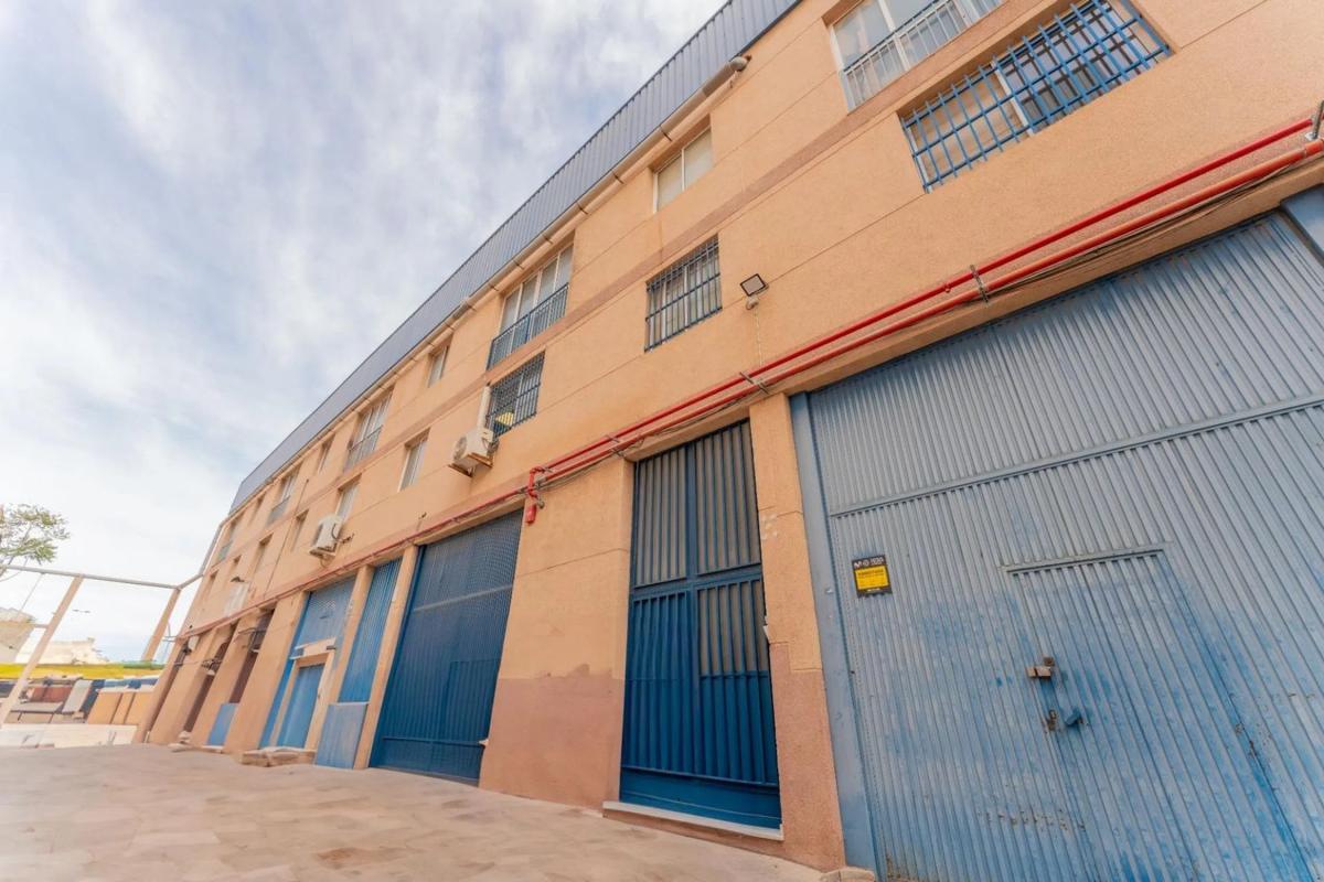 Propiedades en venta y alquiler en España photo 4