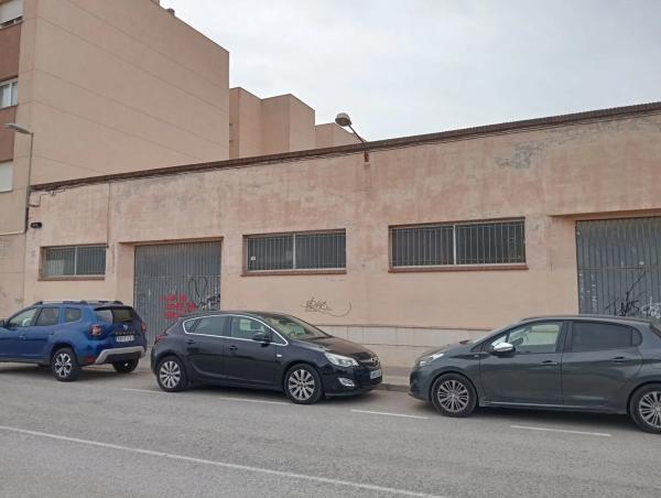 Nave en El Altet - Balsares thumbnail 1