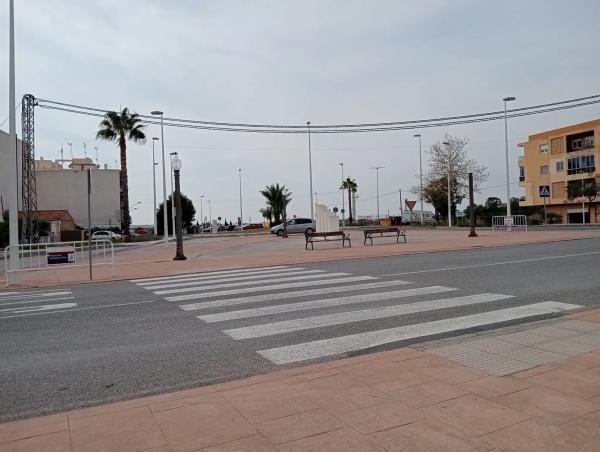 Nave en El Altet - Balsares thumbnail 2