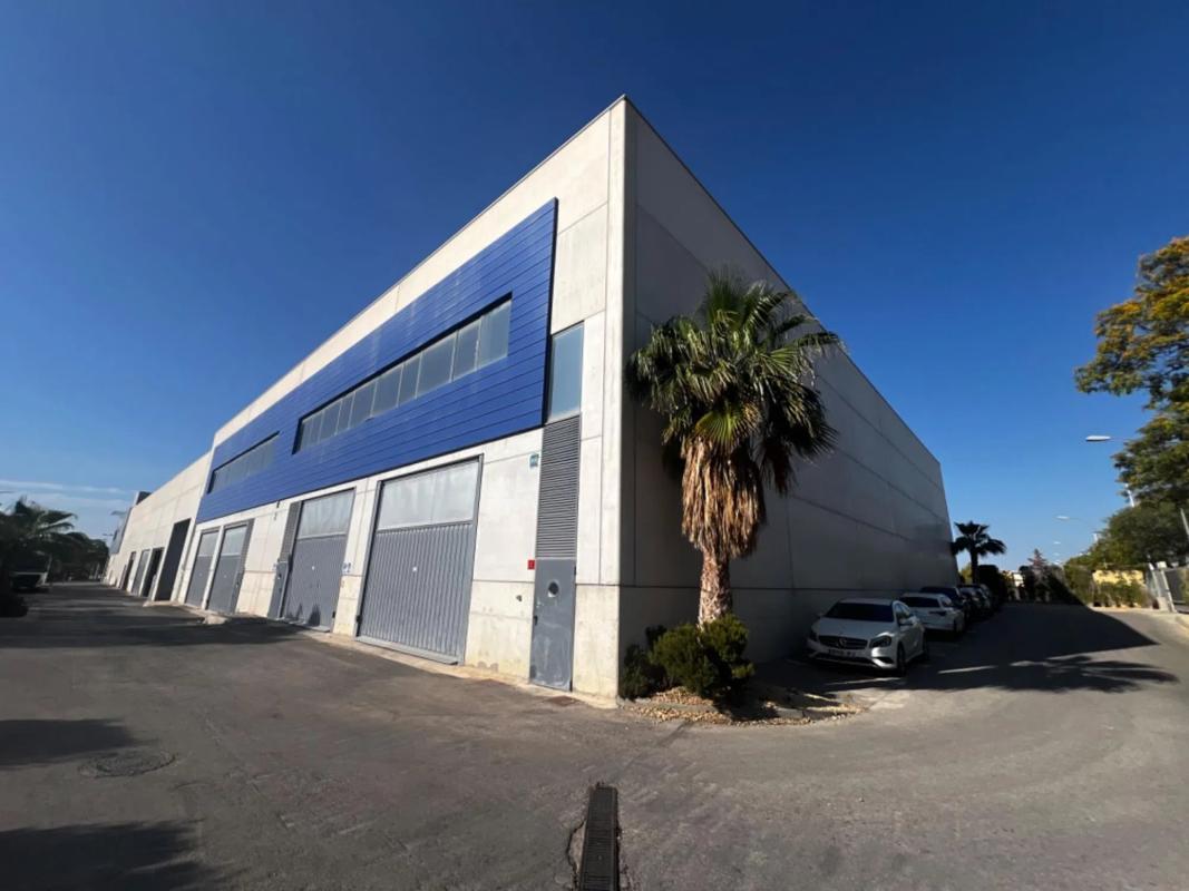 Properties for sale and rent in Spain photo 2