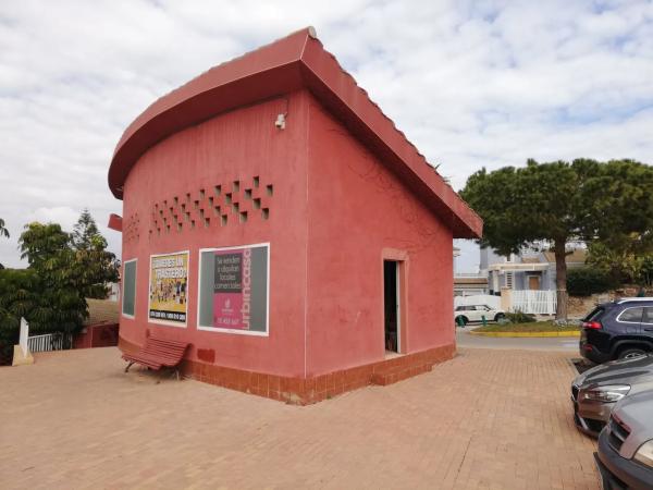 Local en Urbanizacion Montefaro photo 2
