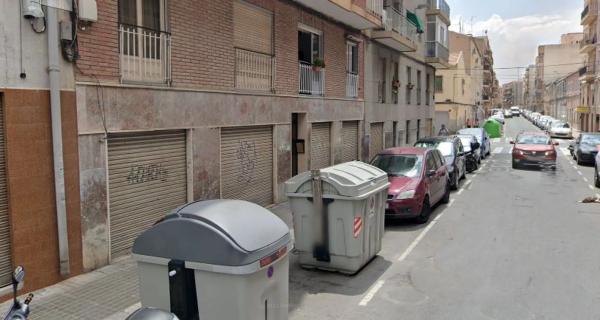 Local en calle Esperidion Porta Requesens photo 1