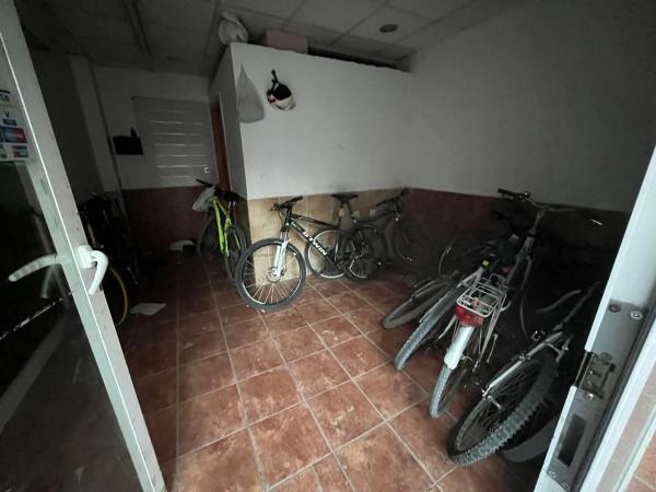 Local en Barrio Sector V-El Canal photo 2
