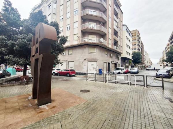 Local en Barrio Reina Victoria-Miguel Hernández photo 3