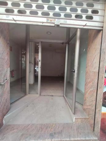 Local en calle Andreu Castillejos photo 4