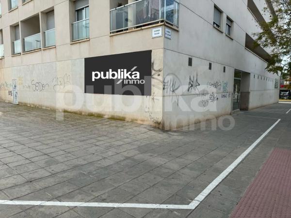 Local en calle Llevant photo 4