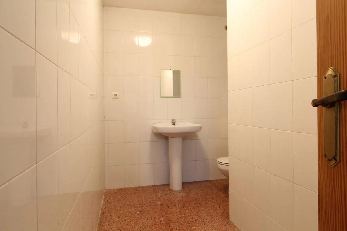 Propiedades en venta y alquiler en España photo 2