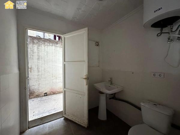 Local en El Altet - Balsares thumbnail 2