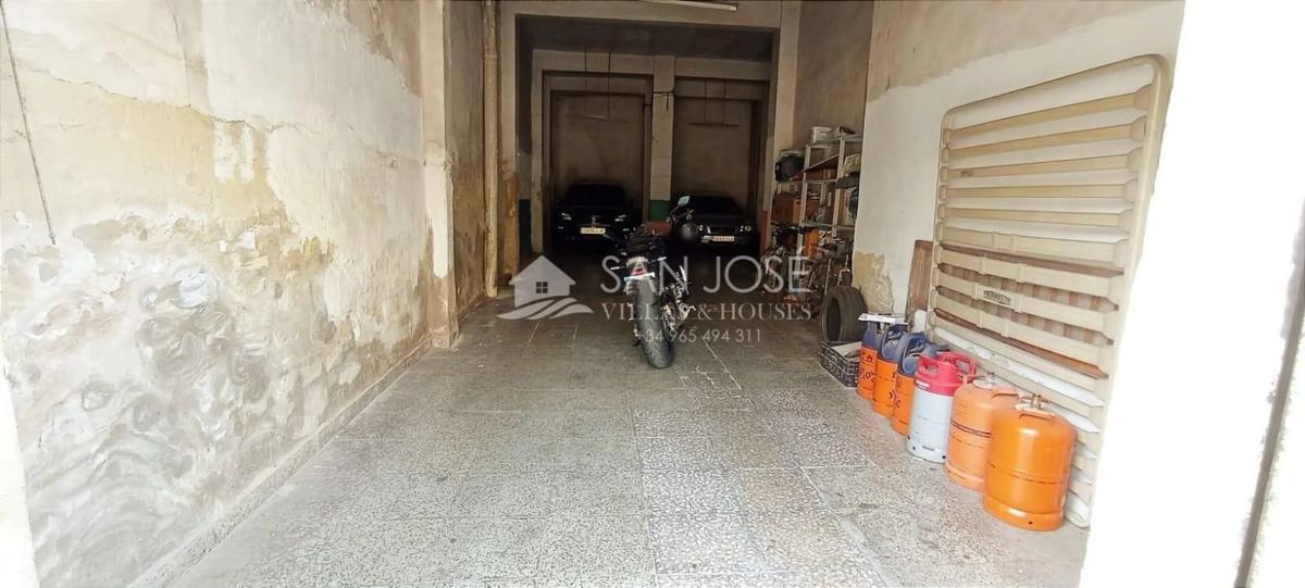 Properties for sale and rent in Spain photo 4