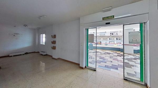 Local en calle Mariano Benlliure photo 4