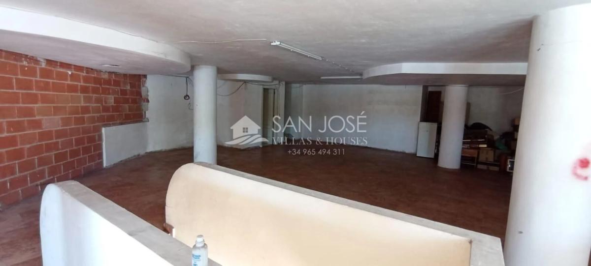 Properties for sale and rent in Spain photo 2