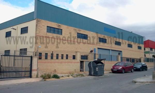 Nave en Crevillente photo 1
