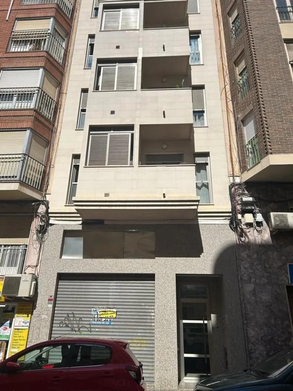 Propiedades en venta y alquiler en España photo 3