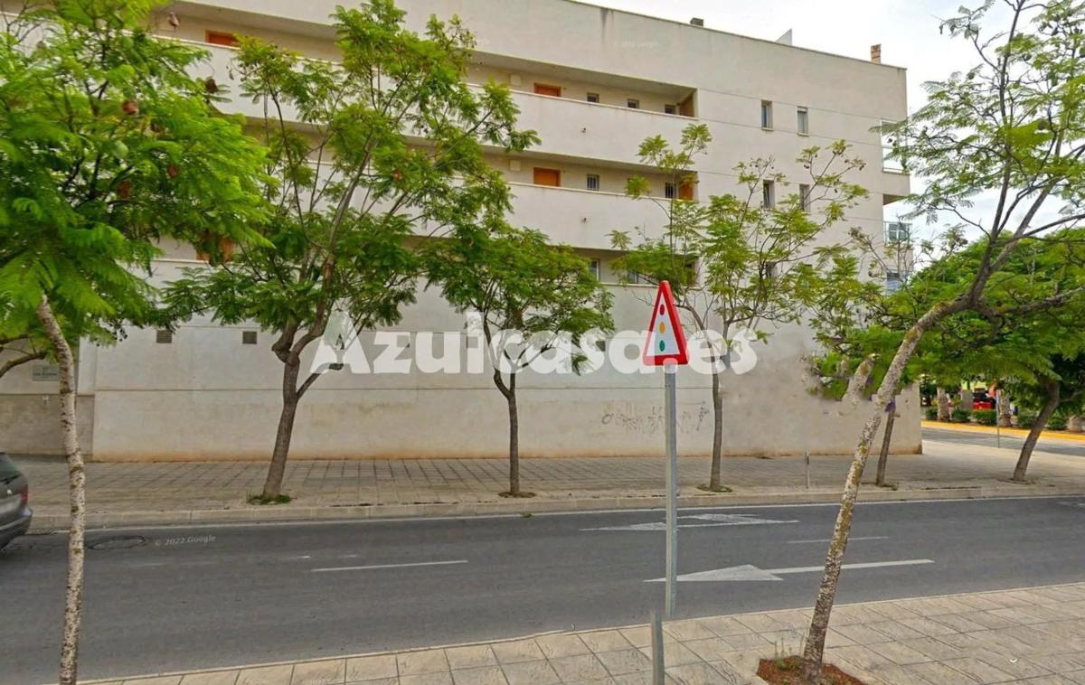 Properties for sale and rent in Spain photo 2