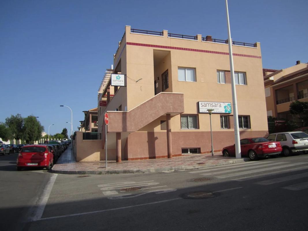 Propiedades en venta y alquiler en España photo 1