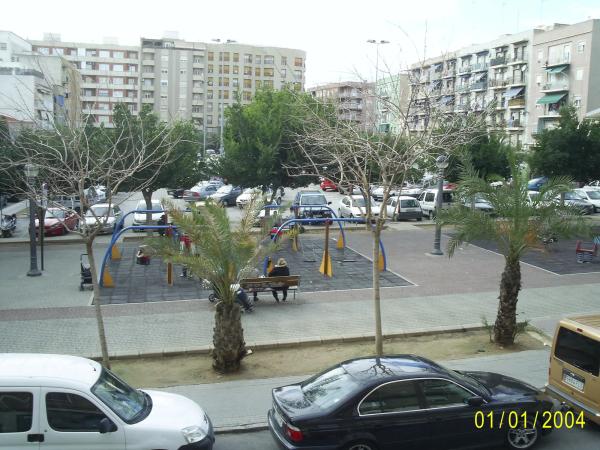 Local en calle Hermanos Navarro Caracena, 32 photo 4