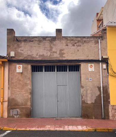Local en avenida del Consell del País Valencià, 80 photo